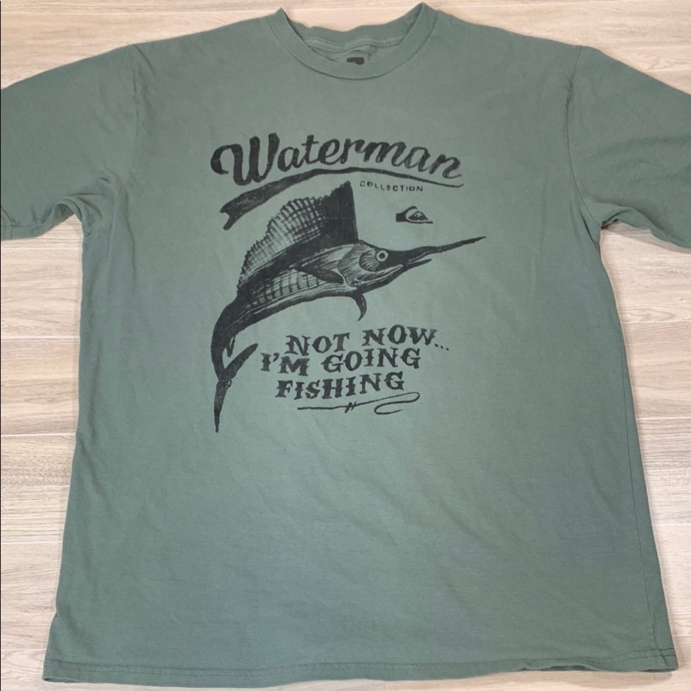 Quicksilver Waterman Collemtion Men’s short sleeve tshirt. Size S